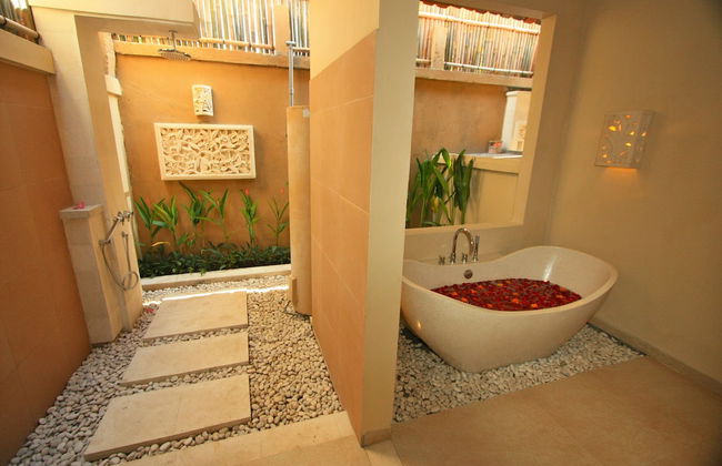 Villa Seriska Seminyak Bali - Foto 60