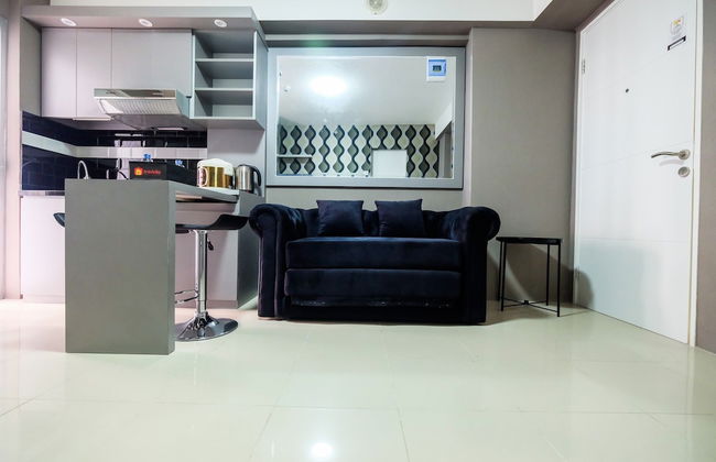 Modern and Comfort 2BR Bassura City Apartment - Foto 1