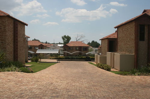 Foto 22 - Fourways Apartments