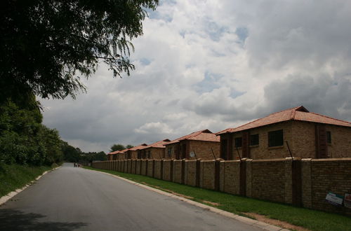 Foto 23 - Fourways Apartments