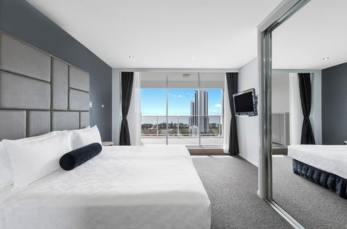 Photo 15 - Meriton Suites Broadbeach, Gold Coast