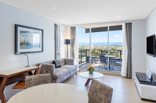 Photo 1 - Meriton Suites Broadbeach, Gold Coast