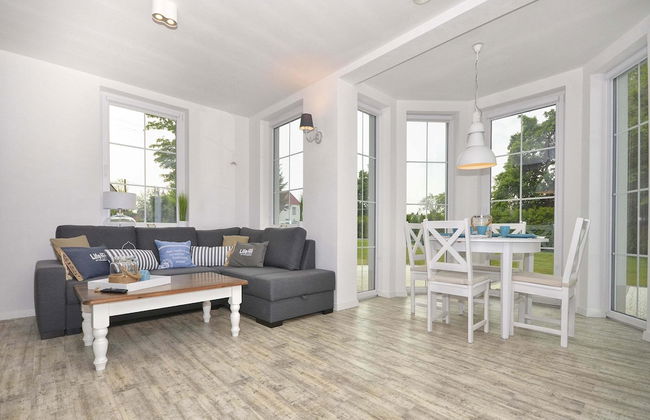 A Luxury Villa in a Seaside Village.living Room, 2 Bedrooms, 2 Bathrooms, Garden - Foto 7