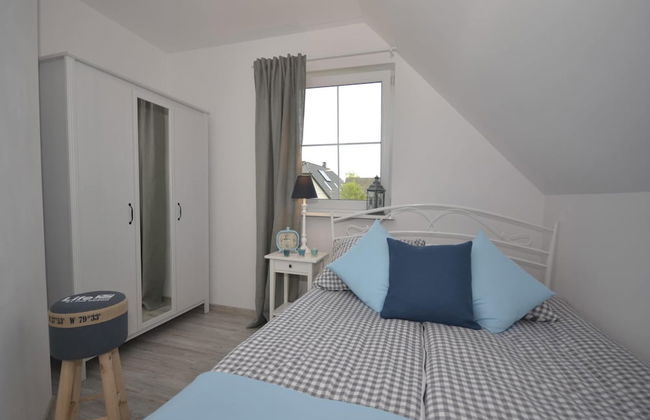 A Luxury Villa in a Seaside Village.living Room, 2 Bedrooms, 2 Bathrooms, Garden - Foto 3