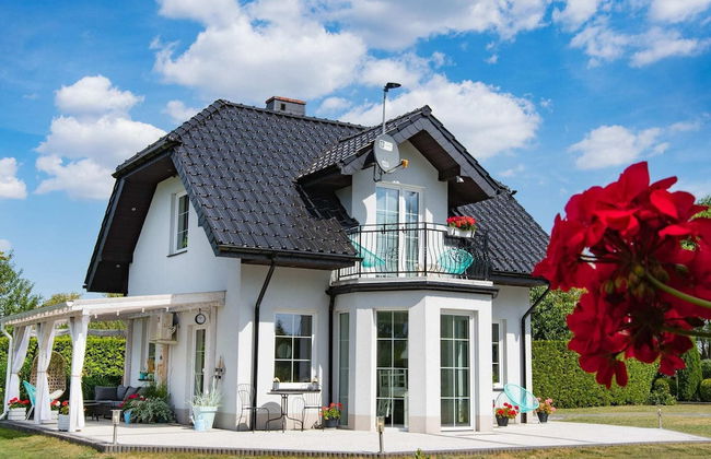 A Luxury Villa in a Seaside Village.living Room, 2 Bedrooms, 2 Bathrooms, Garden - Foto 1