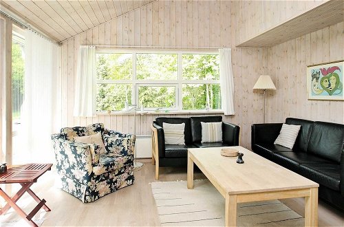 Photo 14 - 8 Person Holiday Home in Albaek