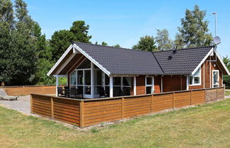 Photo 1 - 8 Person Holiday Home in Idestrup