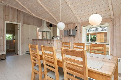 Foto 7 - 8 Person Holiday Home in Idestrup