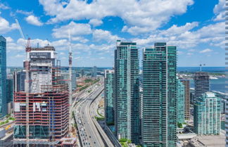 Photo 1 - New!! Air Canada Condo Near CN Tower