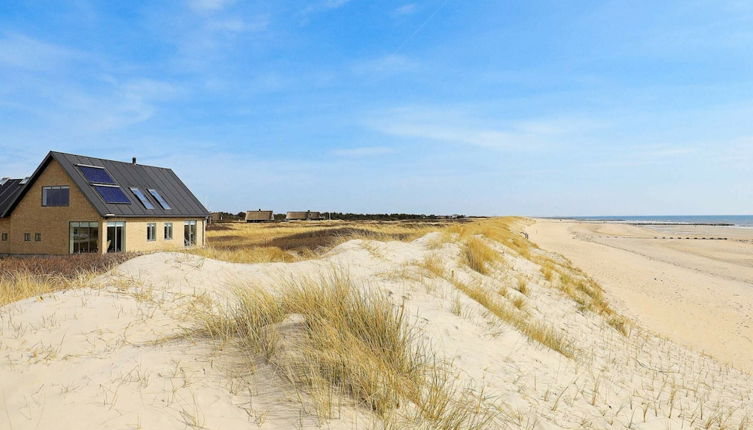 Photo 1 - 6 Person Holiday Home in Blavand