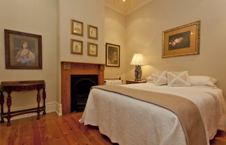 Photo 2 - Rose Cottage - Historic Luxury