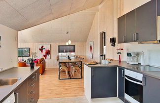 Foto 2 - 14 Person Holiday Home in Bogense