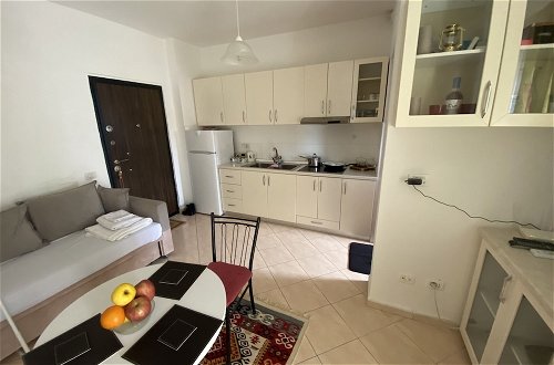 Photo 5 - Amazing 2-bed Apartment in Durres, Close to Beach