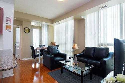 Photo 17 - WhiteHall Suites - Mississauga