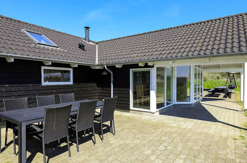 Photo 16 - 14 Person Holiday Home in Lokken