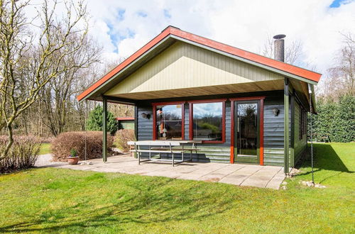 Photo 16 - 4 Person Holiday Home in Toftlund