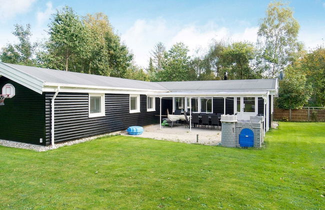 8 Person Holiday Home in Vejby - Foto 45
