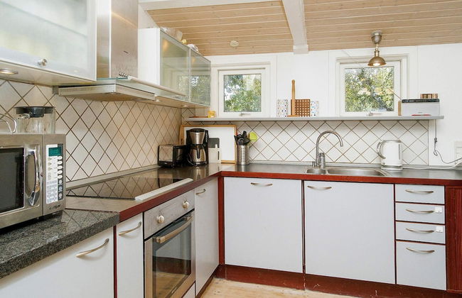 8 Person Holiday Home in Vejby - Foto 11