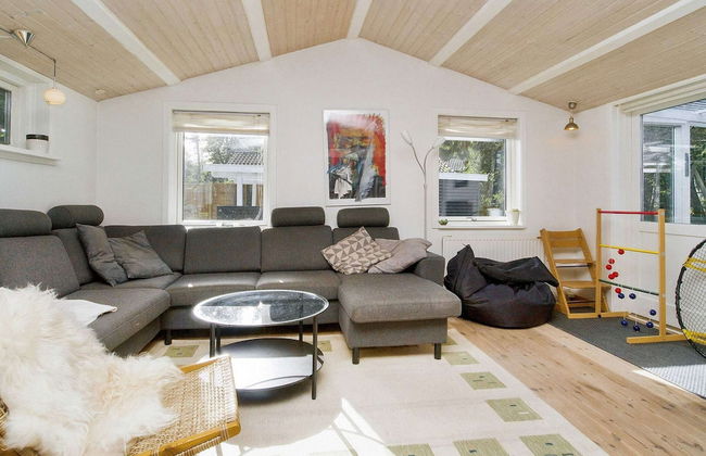 8 Person Holiday Home in Vejby - Foto 30