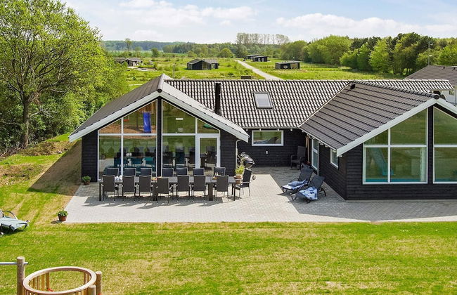 14 Person Holiday Home in Glesborg - Foto 25