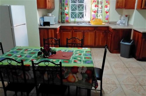 Foto 7 - Beautiful 2-bed Apartment in Sunny Jamaica