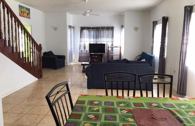 Beautiful 2-bed Apartment in Sunny Jamaica - Foto 7