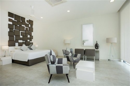 Photo 10 - Green Turtle Villa by The Serendipity Collection