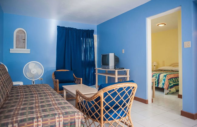 Point Village Studios and Suites - Foto 13