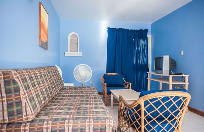 Point Village Studios and Suites - Foto 16