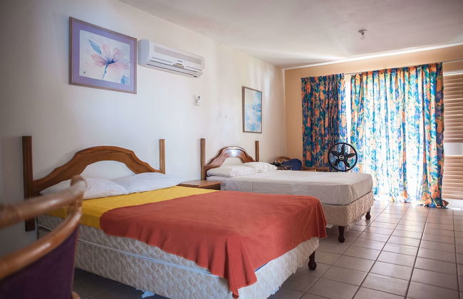 Point Village Studios and Suites - Foto 24