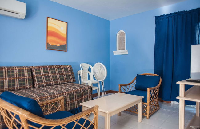 Point Village Studios and Suites - Foto 14