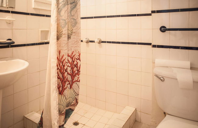 Point Village Studios and Suites - Foto 40