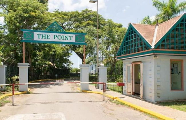 Point Village Studios and Suites - Foto 48