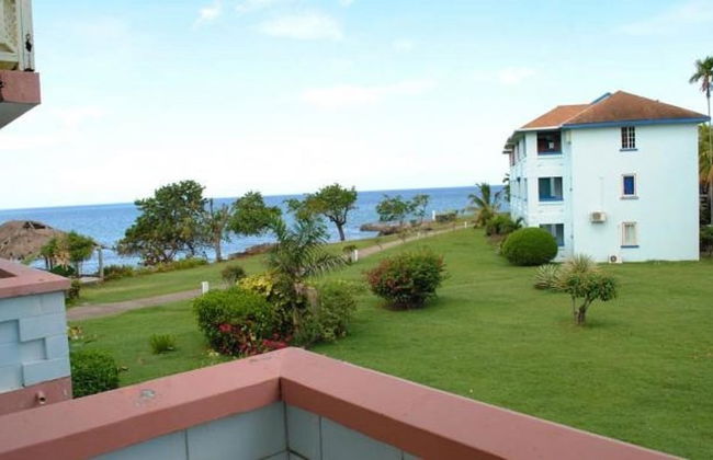 Point Village Studios and Suites - Foto 43