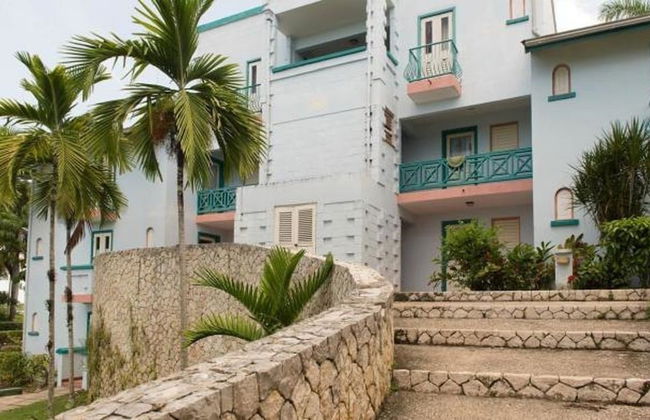 Point Village Studios and Suites - Foto 47