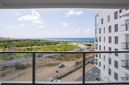 Photo 38 - Bright Sunny Holiday Home with Sea Views