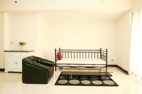 Photo 10 - Spacious 3BR Puri Casablanca Apartment near Kota Kasablanka Mall