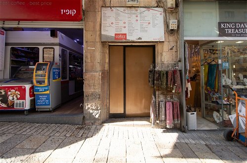 Foto 38 - Lovely Apt, Most Popular Tourist Road in Jerusalem