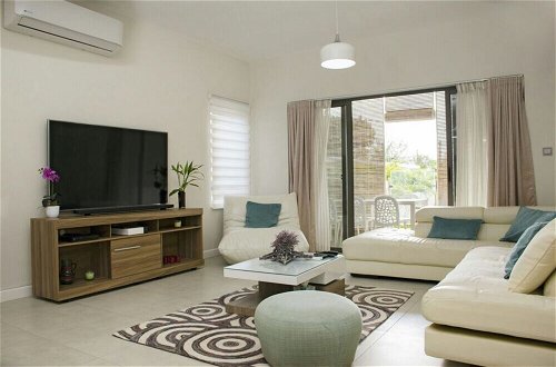 Photo 11 - Luxury Modern 2-bed Apartment Pereybere Grand Baie