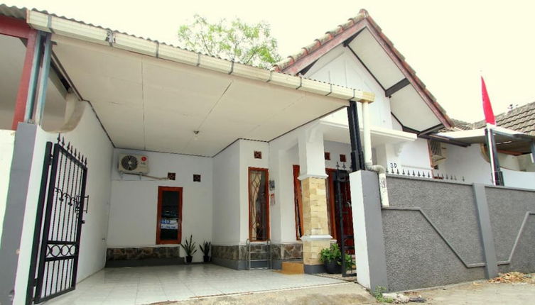 Foto 1 - D'Java Homestay Seturan by The GrandJava