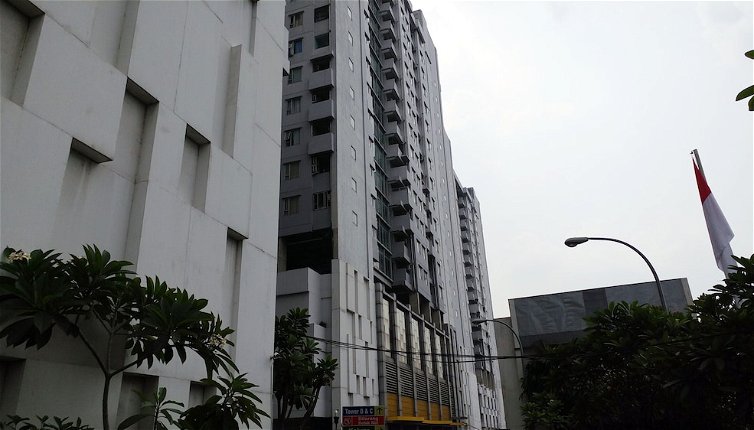 Photo 1 - Comfy City View 1BR Apartment Menteng Square