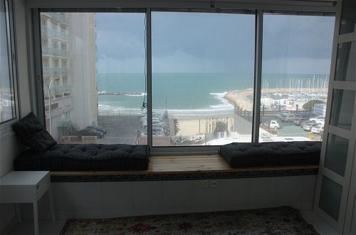 Foto 35 - TLV Suites on the beach