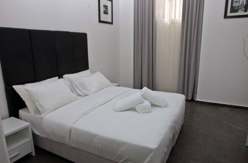 Photo 14 - Geula Suites