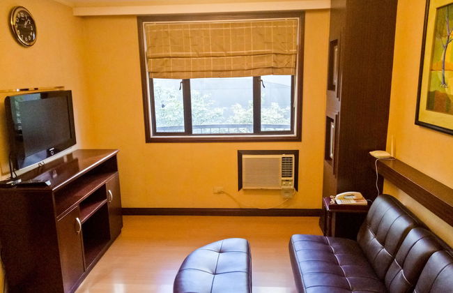 Forbes Park Area BGC - Photo 23