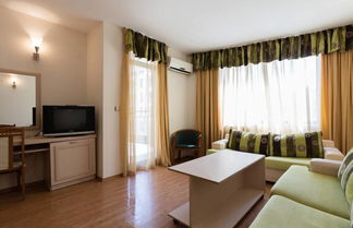 Photo 3 - One Bedroom Apartment with Balcony