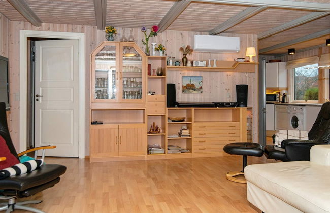 8 Person Holiday Home in Knebel - Foto 17