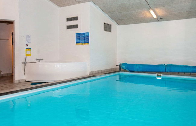 8 Person Holiday Home in Knebel - Foto 4