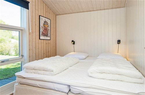 Foto 4 - 10 Person Holiday Home in Glesborg