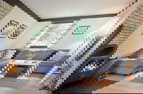 Foto 9 - Amazing Holiday Home in Aakirkeby near Sea