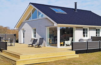 Photo 1 - Cozy Holiday Home in Lokken near Sea